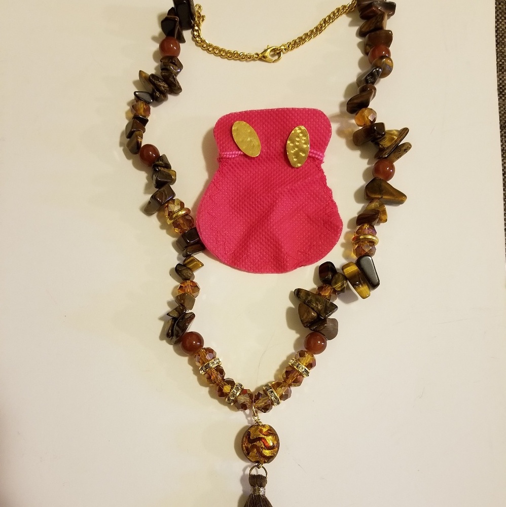 Collar - Picture 2 of 3